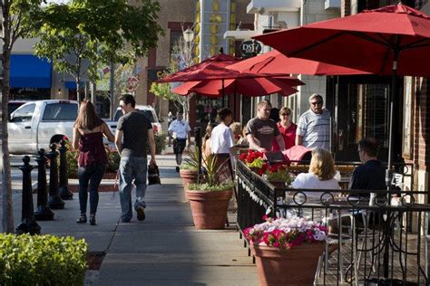 zona rosa stores kansas city.